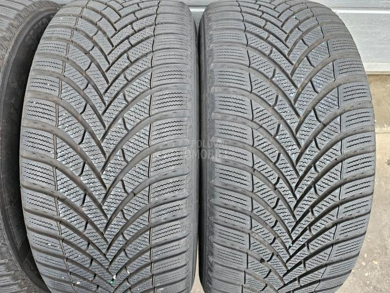 Semperit 245/45 R18 Zimska