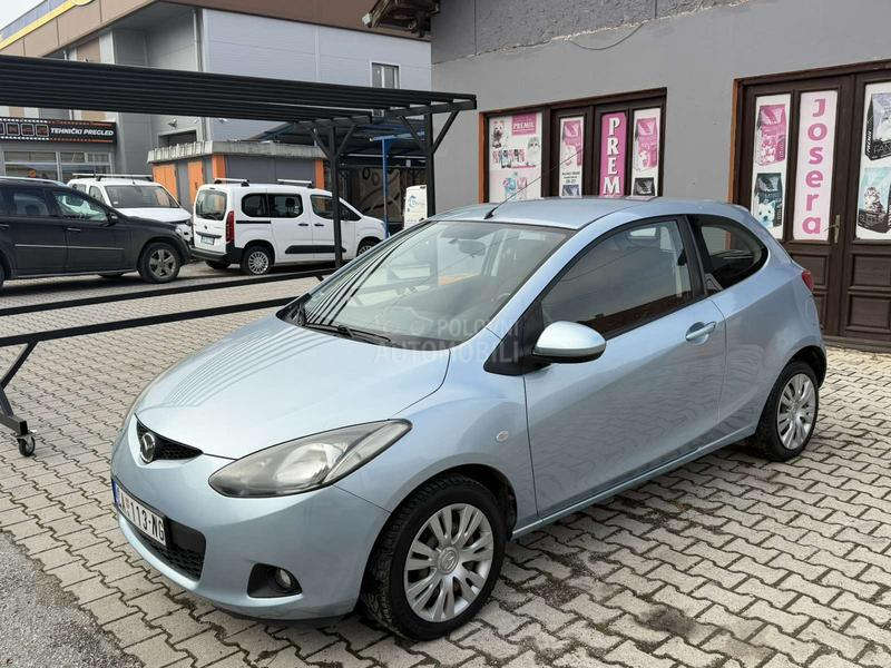 Mazda 2 