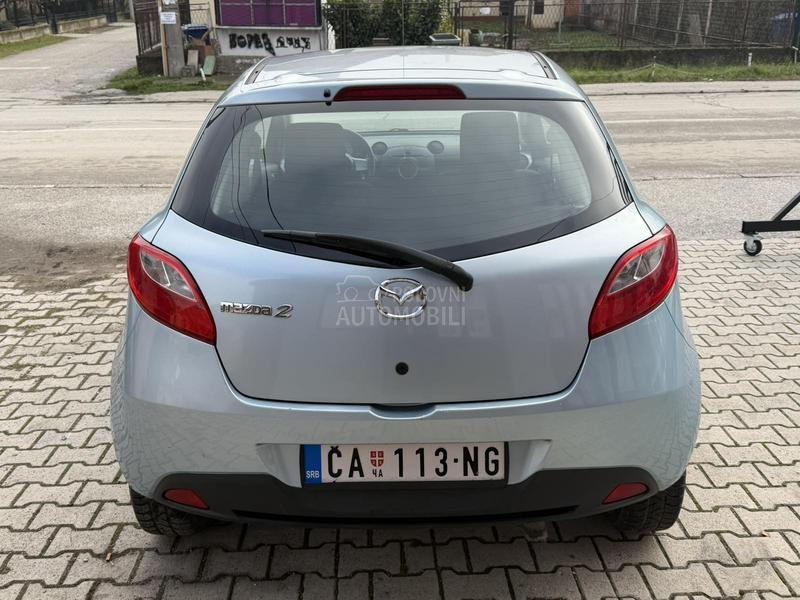 Mazda 2 