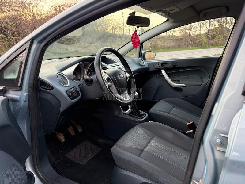 Ford Fiesta 1.2 B/G