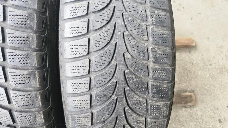 Bridgestone 235/60 R18 Zimska