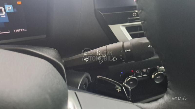 Citroen C4 1.5 BLU NAV AUT LED