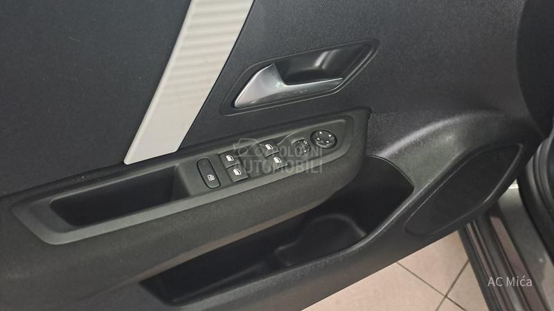 Citroen C4 1.5 BLU NAV AUT LED