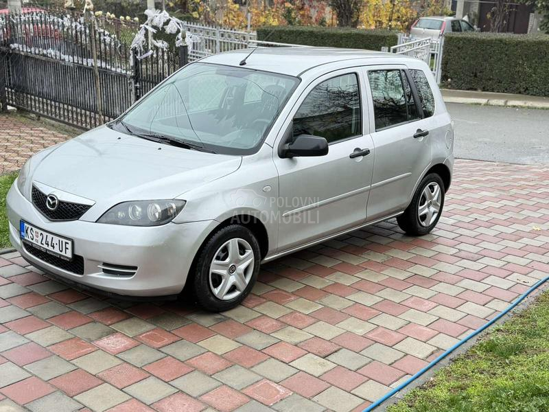 Mazda 2 