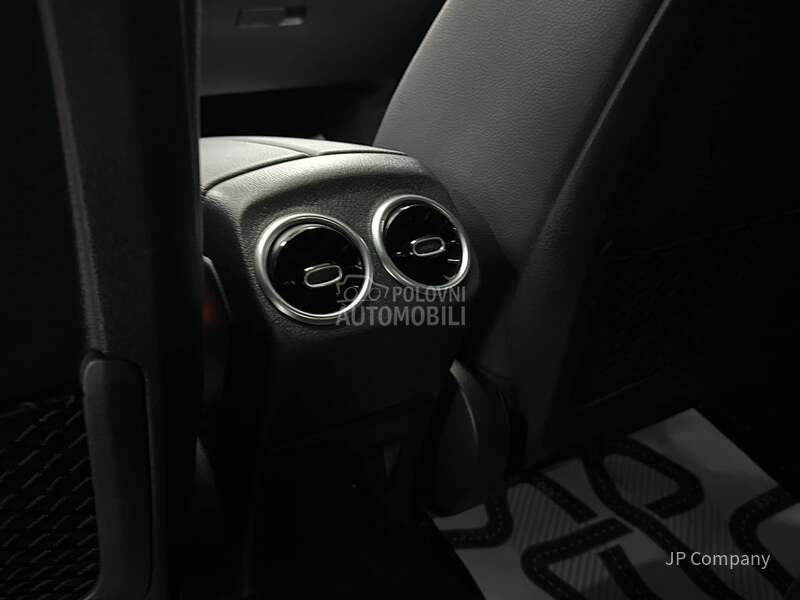 Mercedes Benz CLA 200 AMG PAN AMB 163hp