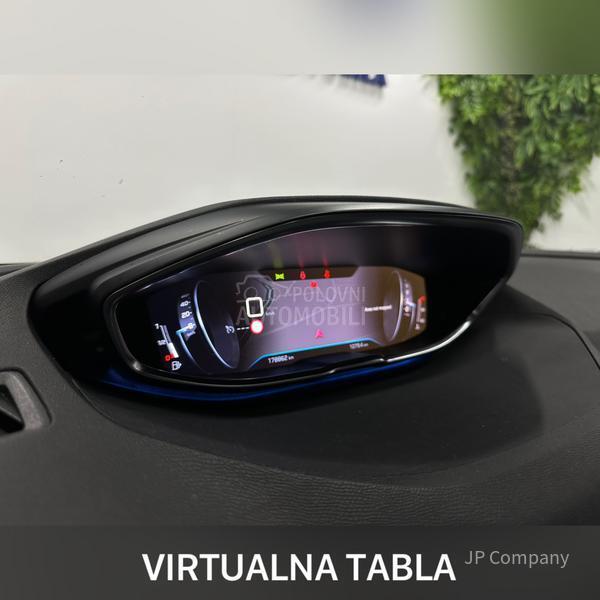 Peugeot 3008 1.2 ALLURE