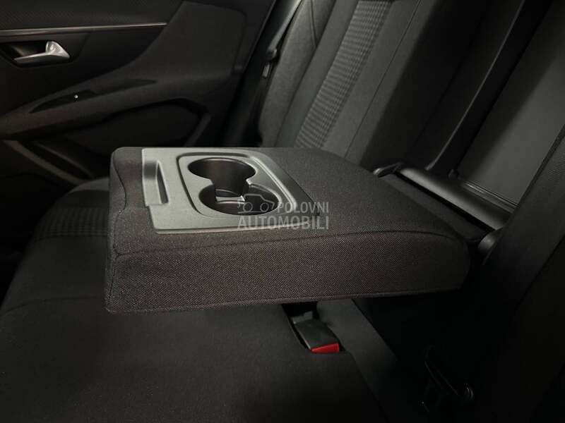 Peugeot 3008 1.5 HDI BUSINESS AUT