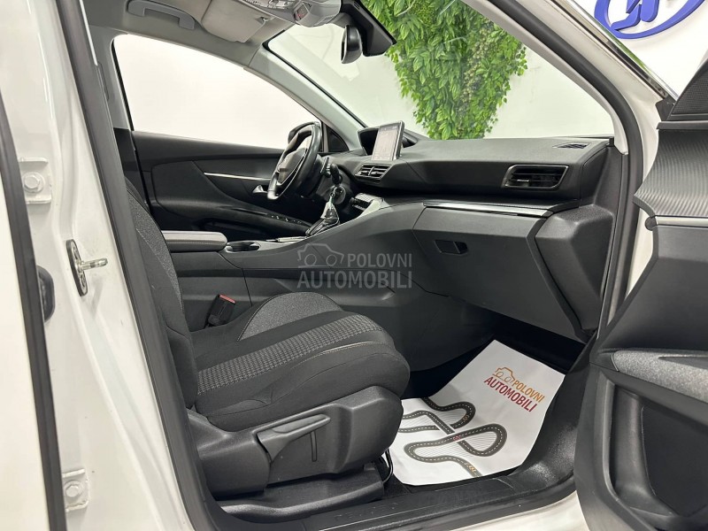Peugeot 3008 1.5 HDI BUSINESS AUT