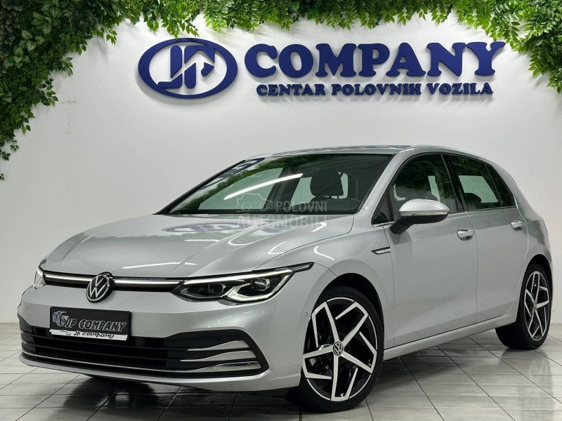 Volkswagen Golf 8 1.5 e TSI DSG LED
