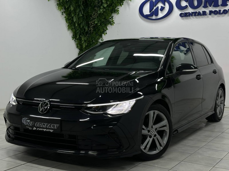Volkswagen Golf 8 1.5 eTSI R-LINE AUT
