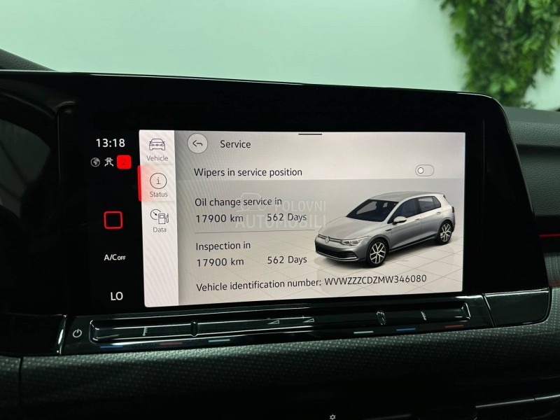 Volkswagen Golf 8 1.5 eTSI R-LINE AUT