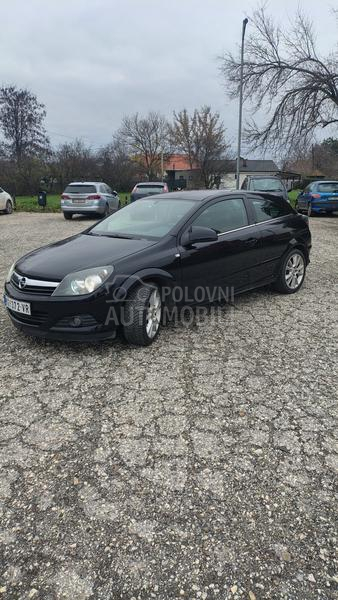 Opel Astra H GTC