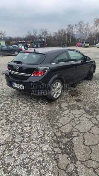 Opel Astra H GTC