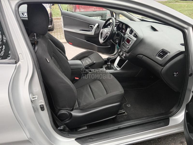 Kia pro_cee`d 1.6 gdi