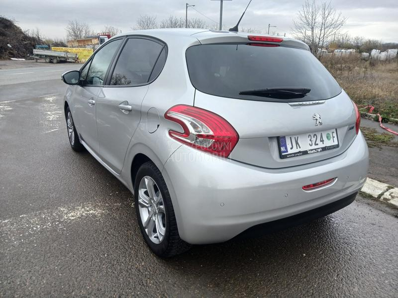 Peugeot 208 1.4 hdi style