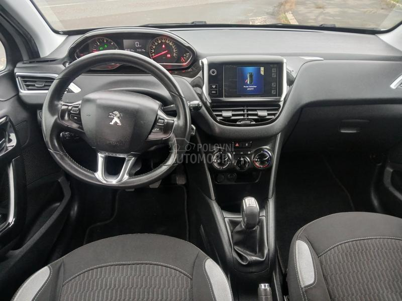 Peugeot 208 1.4 hdi style