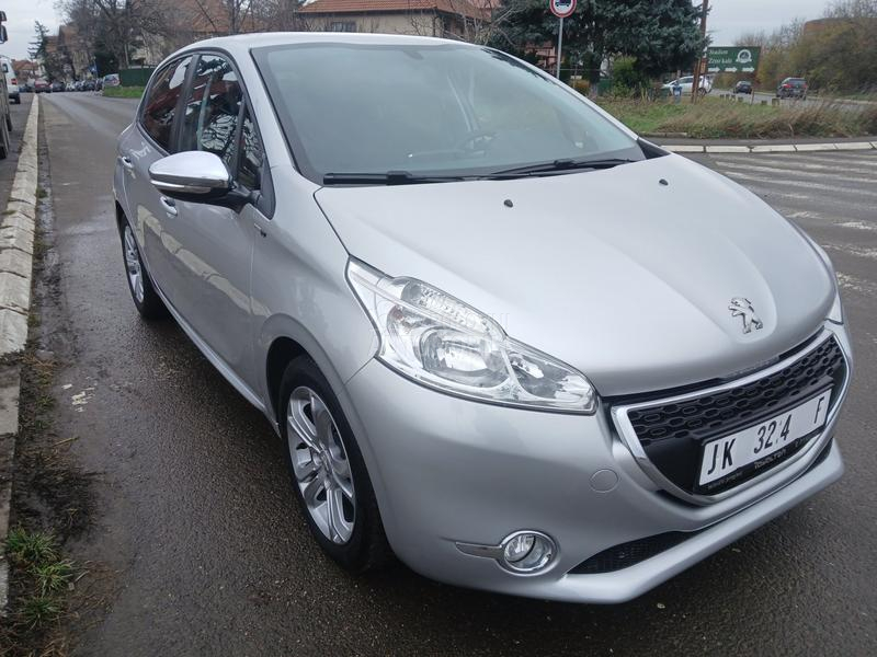 Peugeot 208 1.4 hdi style