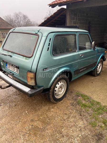 Lada Niva 