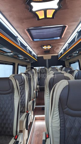Mercedes Benz Sprinter 516