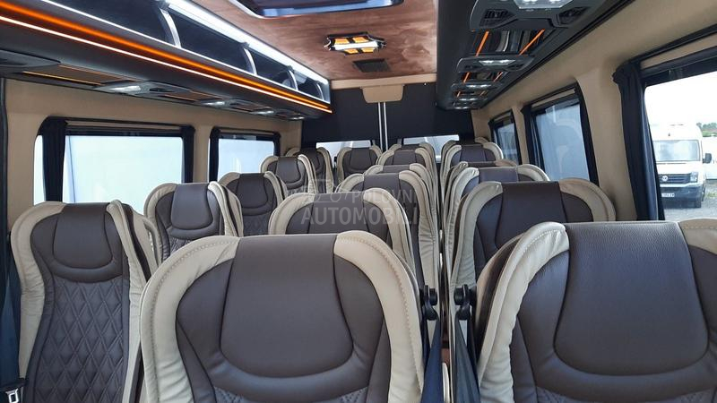 Mercedes Benz Sprinter 516