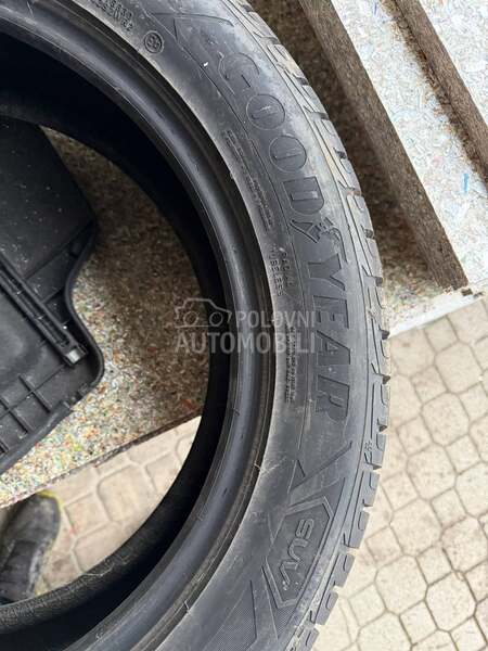 Goodyear 235/55 R19 Zimska