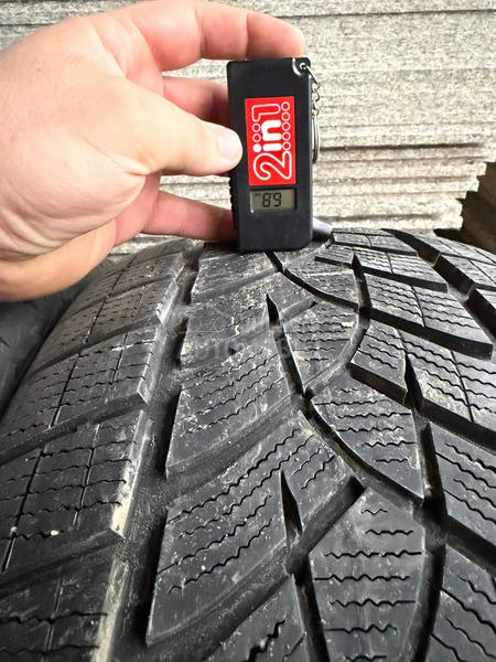 Goodyear 235/55 R19 Zimska