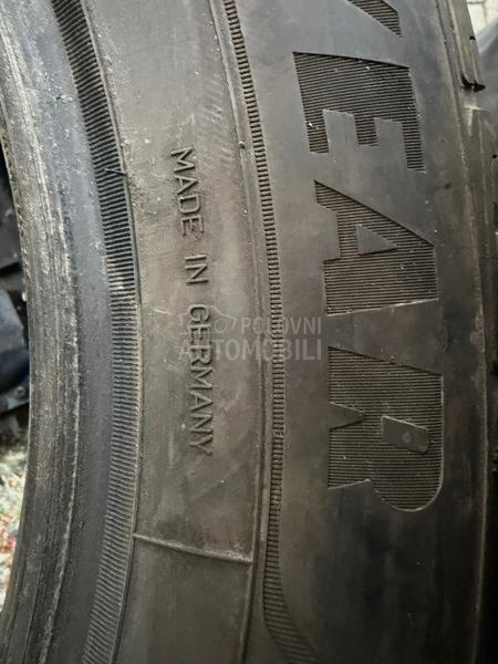 Goodyear 235/55 R19 Zimska