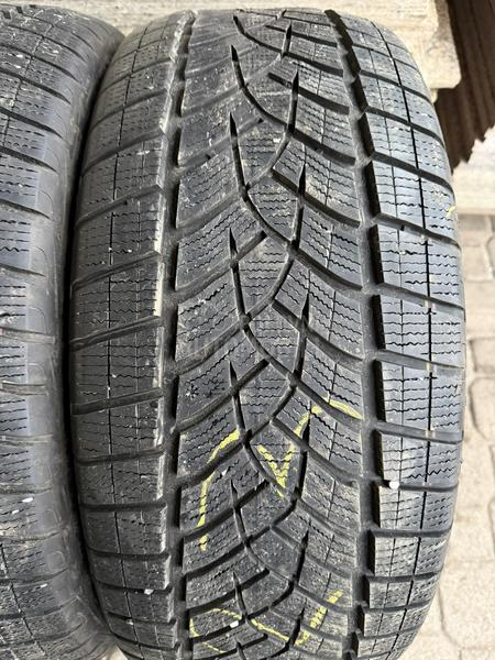 Goodyear 255/50 R19 Zimska