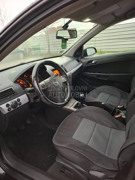 Opel Astra H 1.7 CDTI