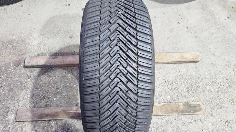 Continental 235/50 R18 Sve sezone