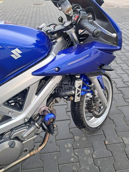 Suzuki SV650S A2