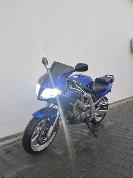 Suzuki SV650S A2