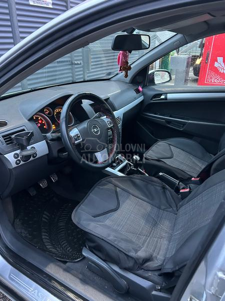 Opel Astra H 1.7CDTI 2004. god