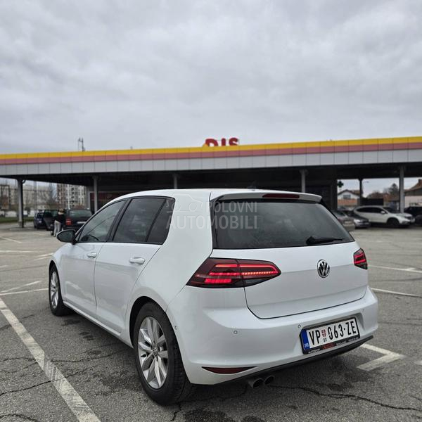 Volkswagen Golf 7 1.6 TDI R-LINE