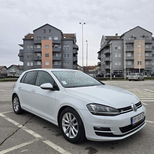 Volkswagen Golf 7 1.6 TDI R-LINE