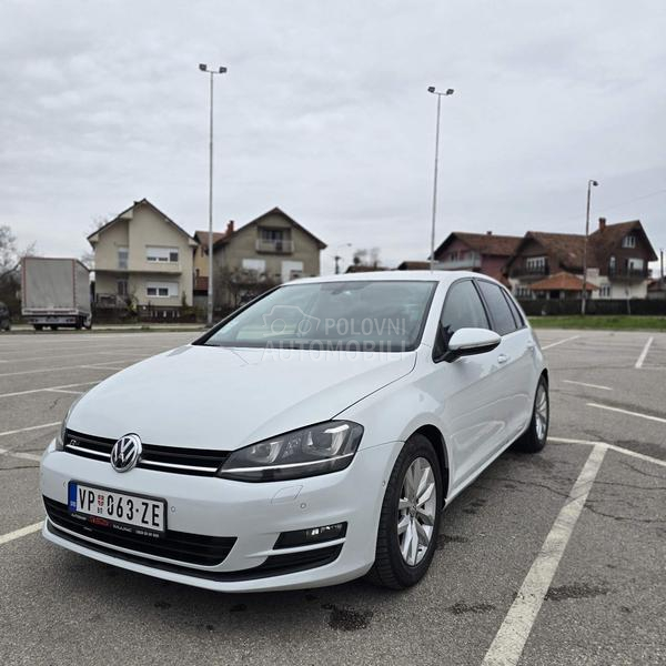 Volkswagen Golf 7 1.6 TDI R-LINE