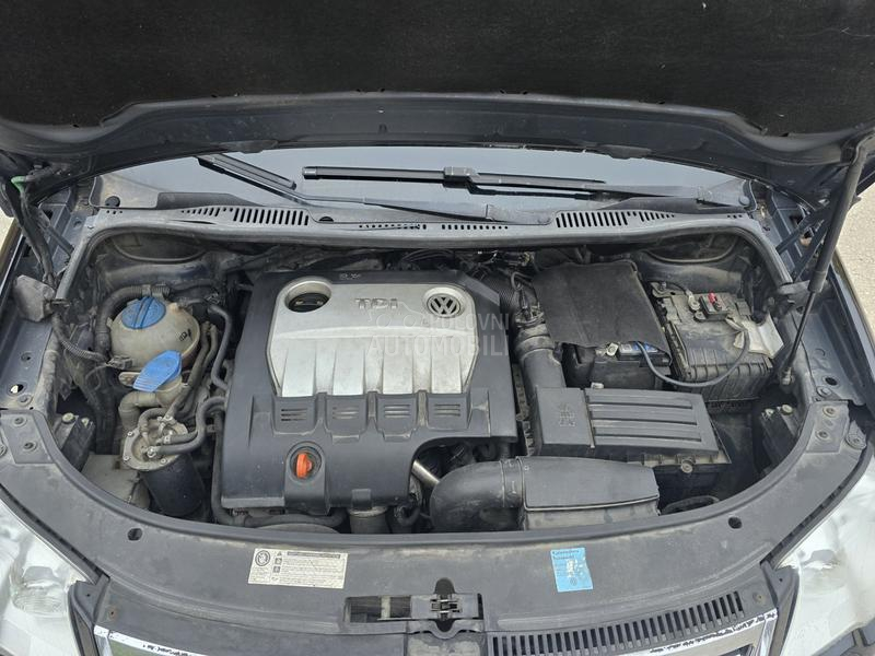 Volkswagen Touran 2.0 tdi 16v