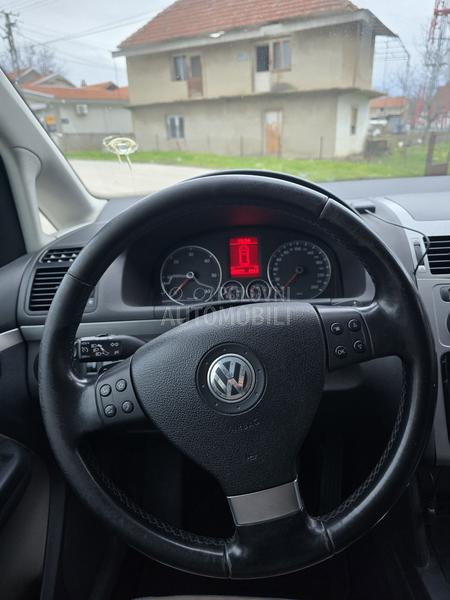 Volkswagen Touran 2.0 tdi 16v