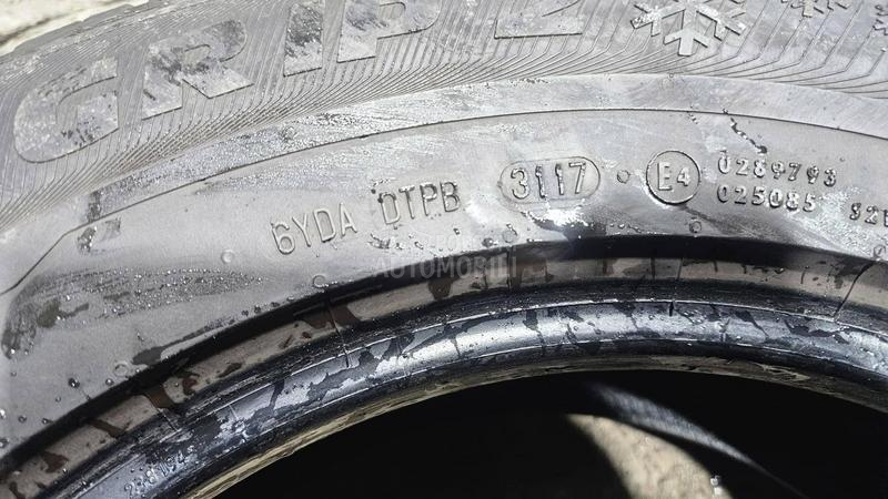 Semperit 215/70 R16 Zimska