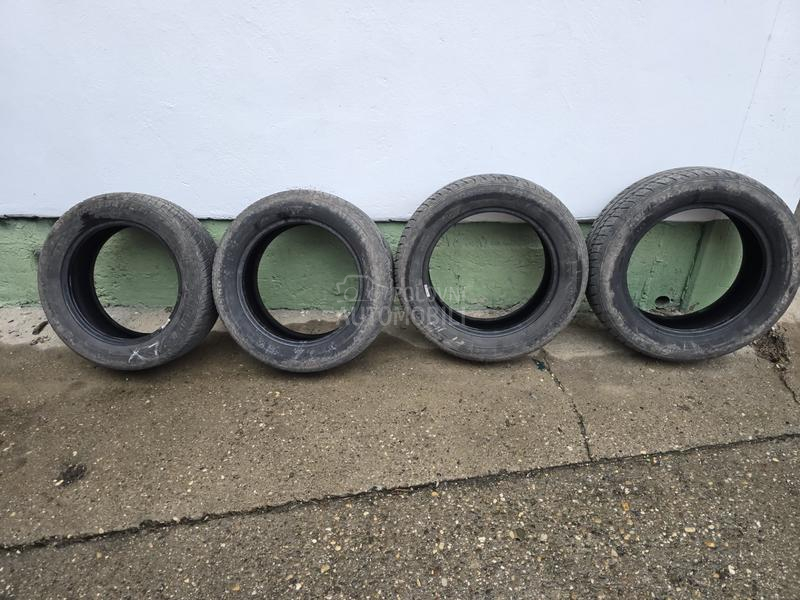 Semperit 185/60 R15 Letnja