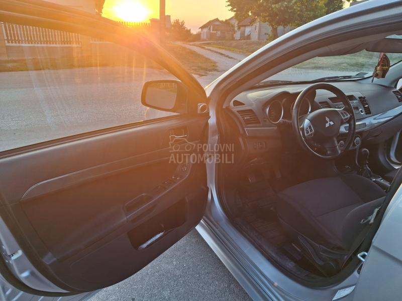 Mitsubishi Lancer 2.0. DID