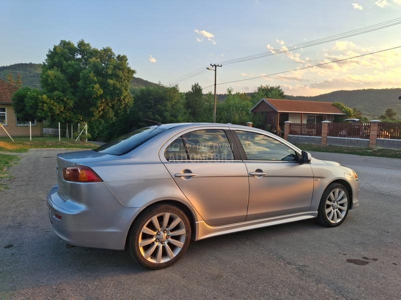 Mitsubishi Lancer 2.0. DID