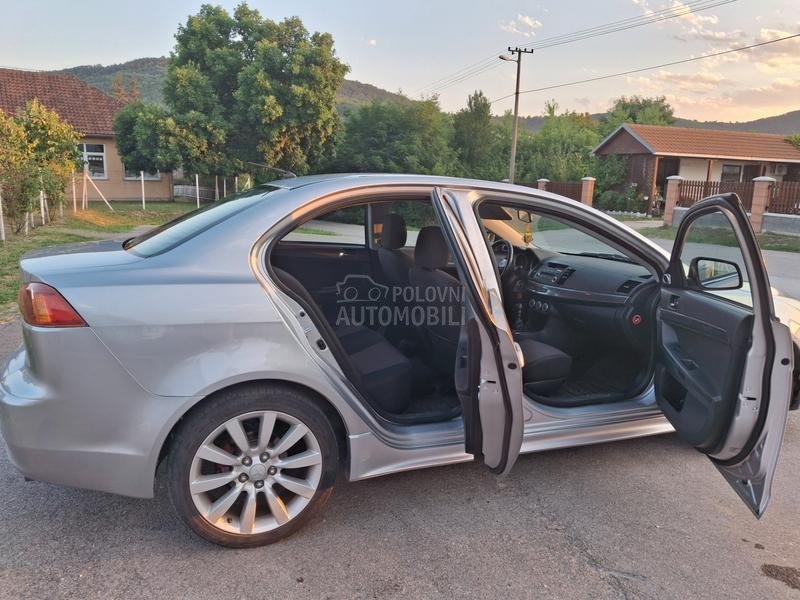 Mitsubishi Lancer 2.0. DID