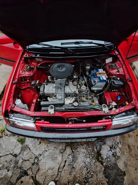 Mazda 323 XL