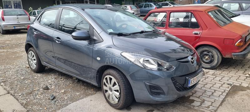 Mazda 2 