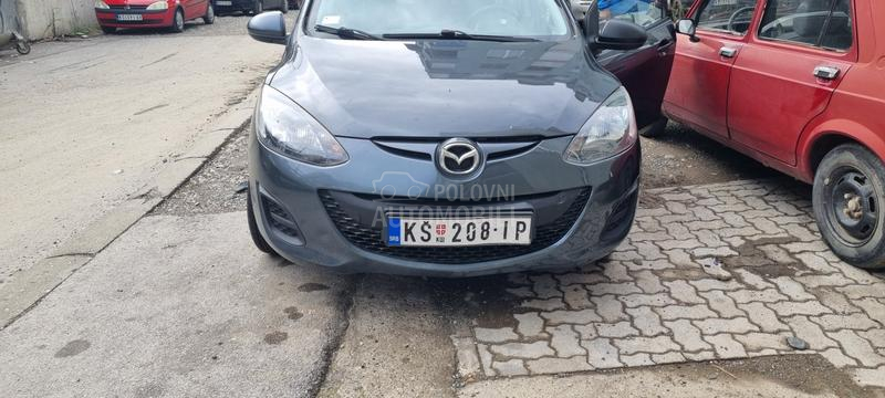 Mazda 2 