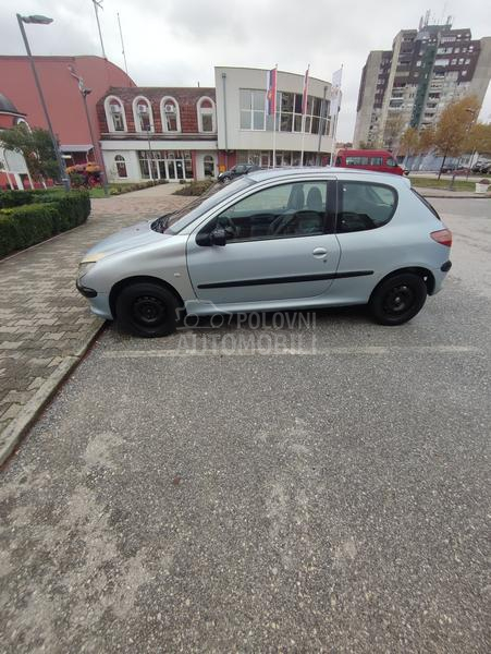 Peugeot 206 