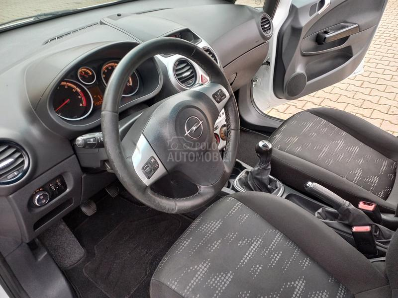 Opel Corsa D 1.4 CH RESTYLING