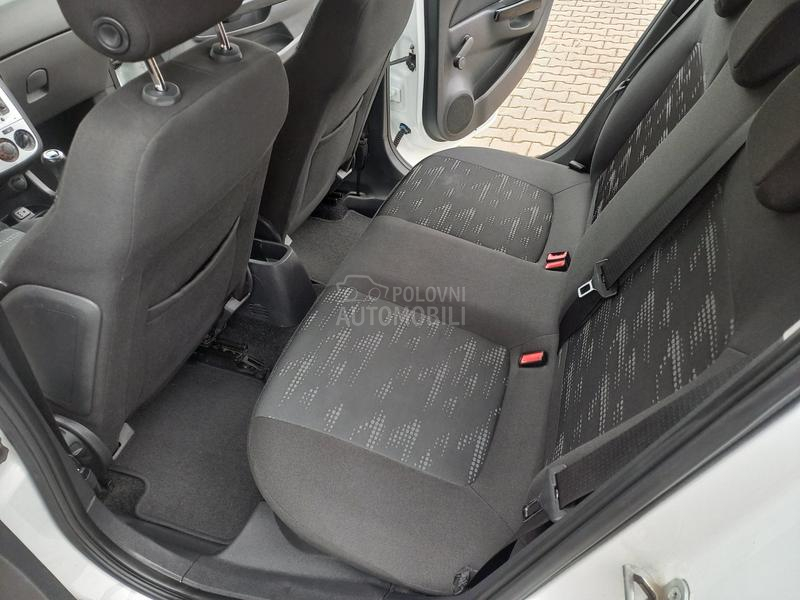 Opel Corsa D 1.4 CH RESTYLING