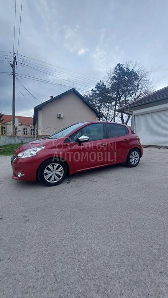 Peugeot 208 1.2